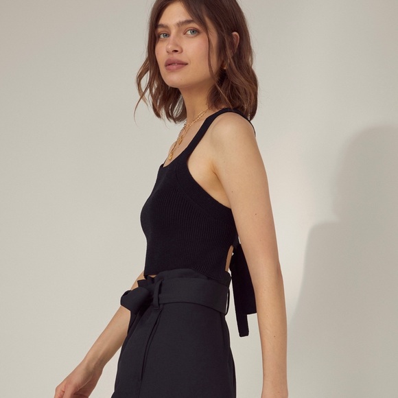 aritzia new cayenne top